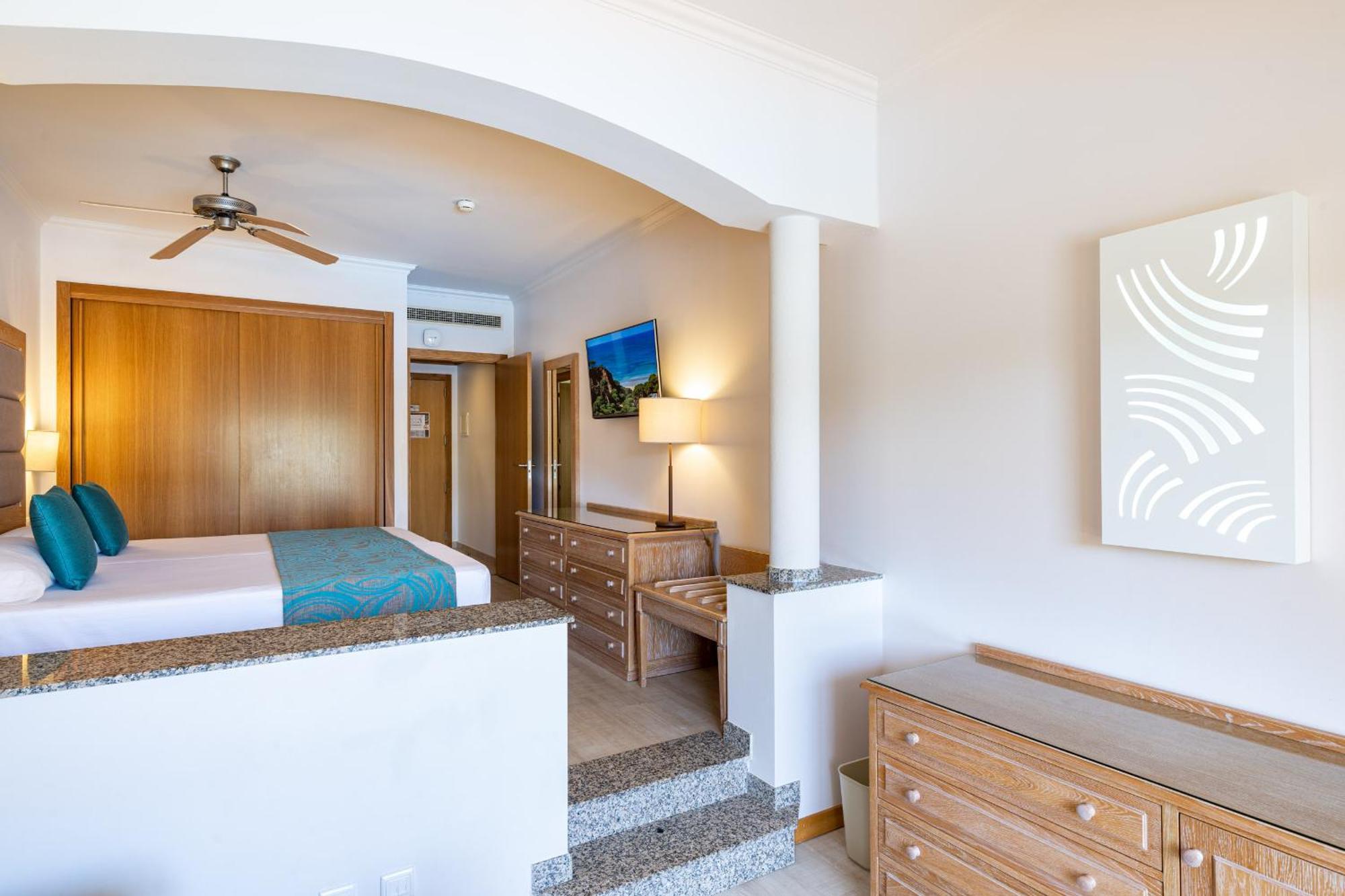 3Hb Guarana Hotel Albufeira Room photo
